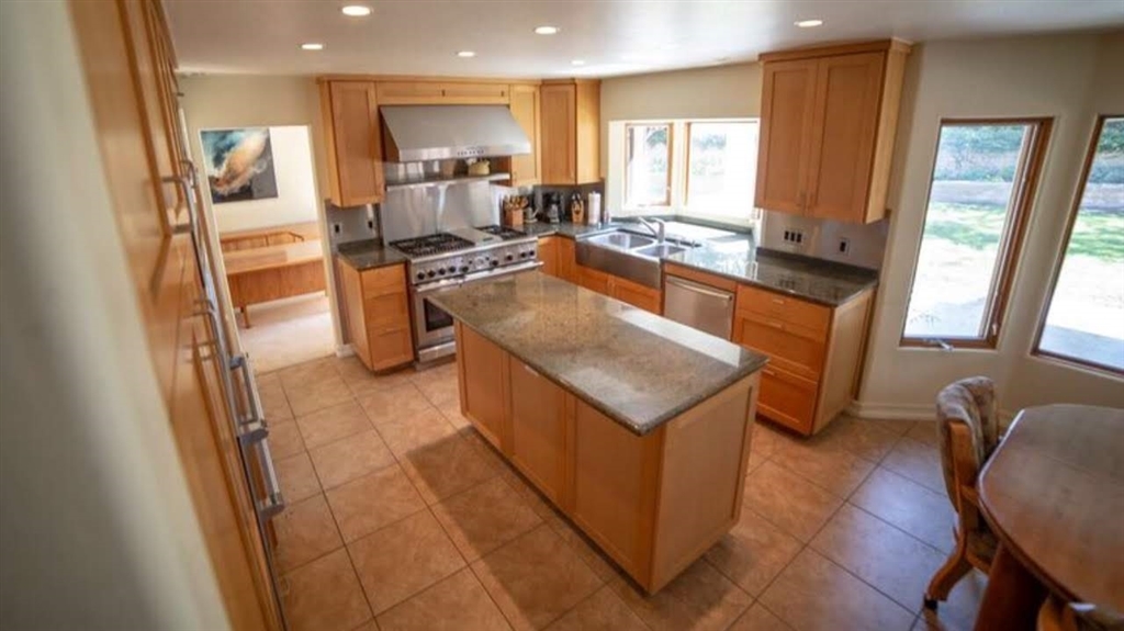 3172 Lower Ridge Road San Diego, CA 92130 - Photo 5 of 18