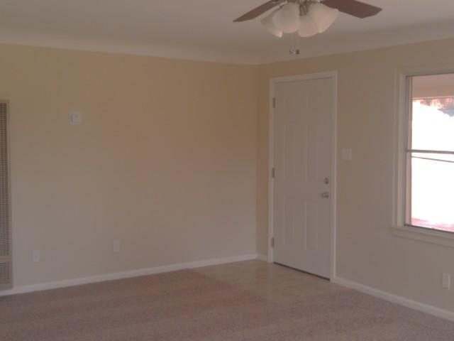 501 Baldwin Road Bakersfield, CA 93304 - Photo 3 of 12 Gallery Image 3