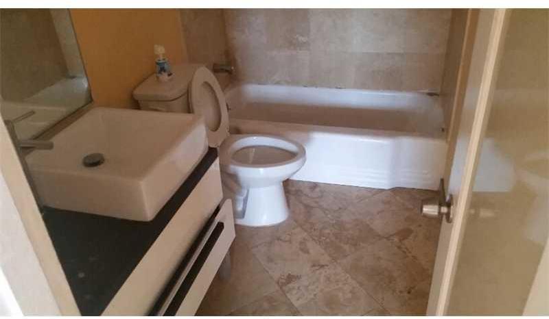 1601 Bay Road, Unit 8 Miami Beach, FL 33139 - Photo 20 of 28
