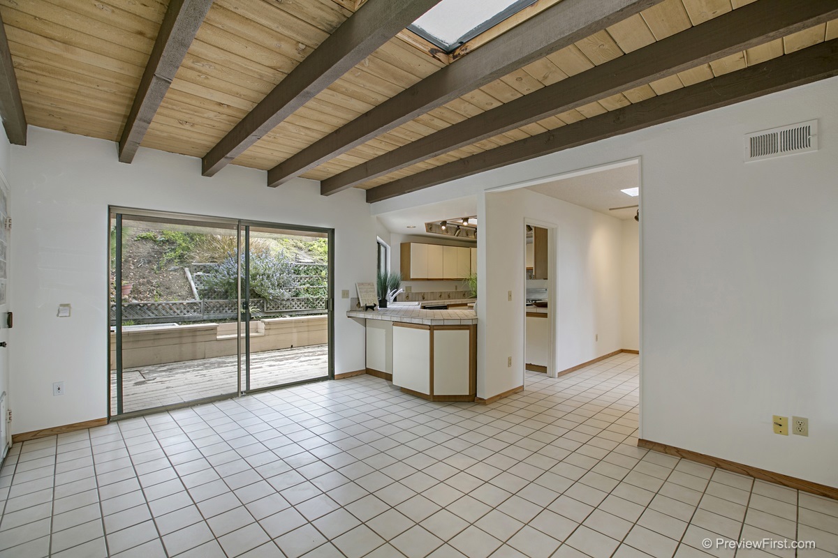 1701 Burgundy Road Encinitas, CA 92024 - Photo 9 of 25