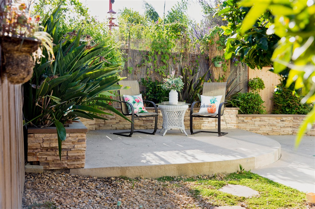 2105 Madiera Drive Oceanside, CA 92056 - Photo 7 of 25 Enjoy a quite time reading a book and sipping on a hot cup of coffee or share some memories with your friend over a glass of wine.