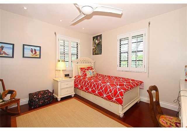 5787 North Bay Road Miami Beach, FL 33140 - Photo 15 of 24