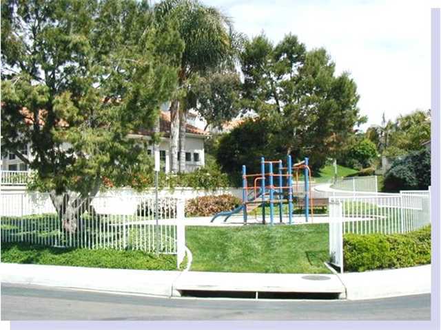 2310 Terraza Ribera Carlsbad, CA 92009 - Photo 24 of 25 Tot park