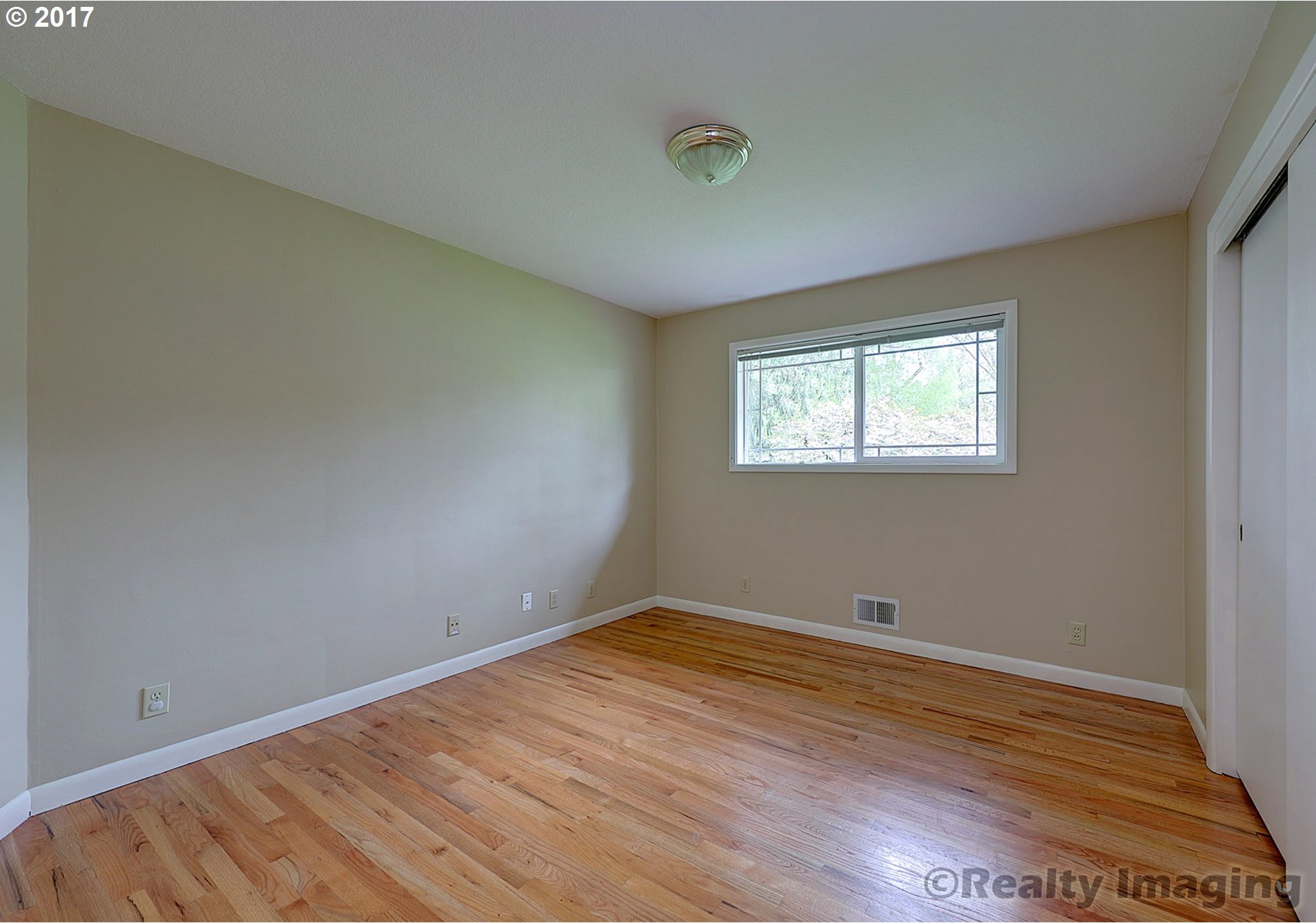6620 Southwest Raleighwood Lane Portland, OR 97225 - Photo 11 of 27 Gallery Image 11