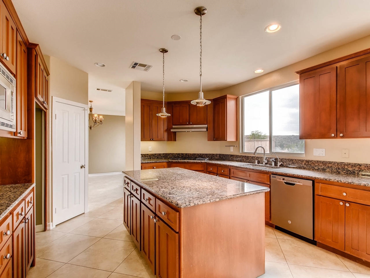 1060 Red Granite Road Chula Vista, CA 91913 - Photo 10 of 25