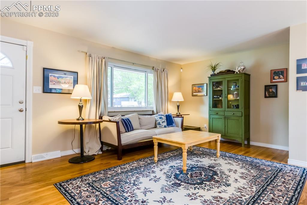 1524 Prairie Road Colorado Springs, CO 80909 - Photo 5 of 29