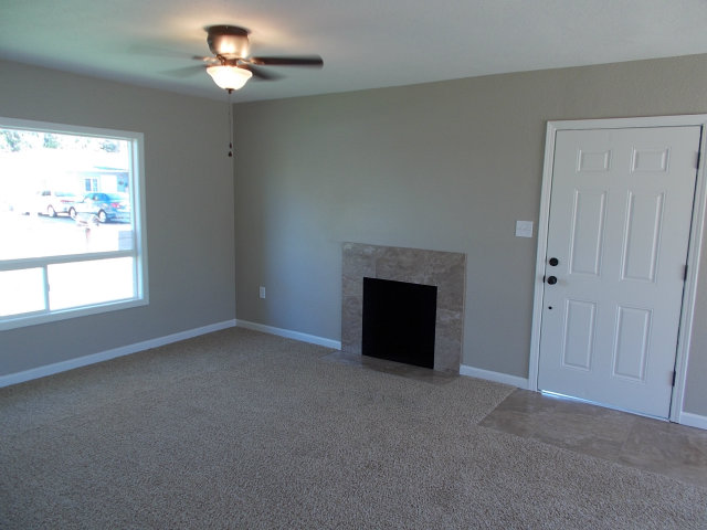 1371 Traynor Road Concord, CA 94520 - Photo 3 of 14 Gallery Image 3