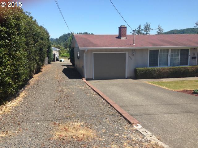 239 South 18th Street Reedsport, OR 97467 - Photo 2 of 14 Gallery Image 2