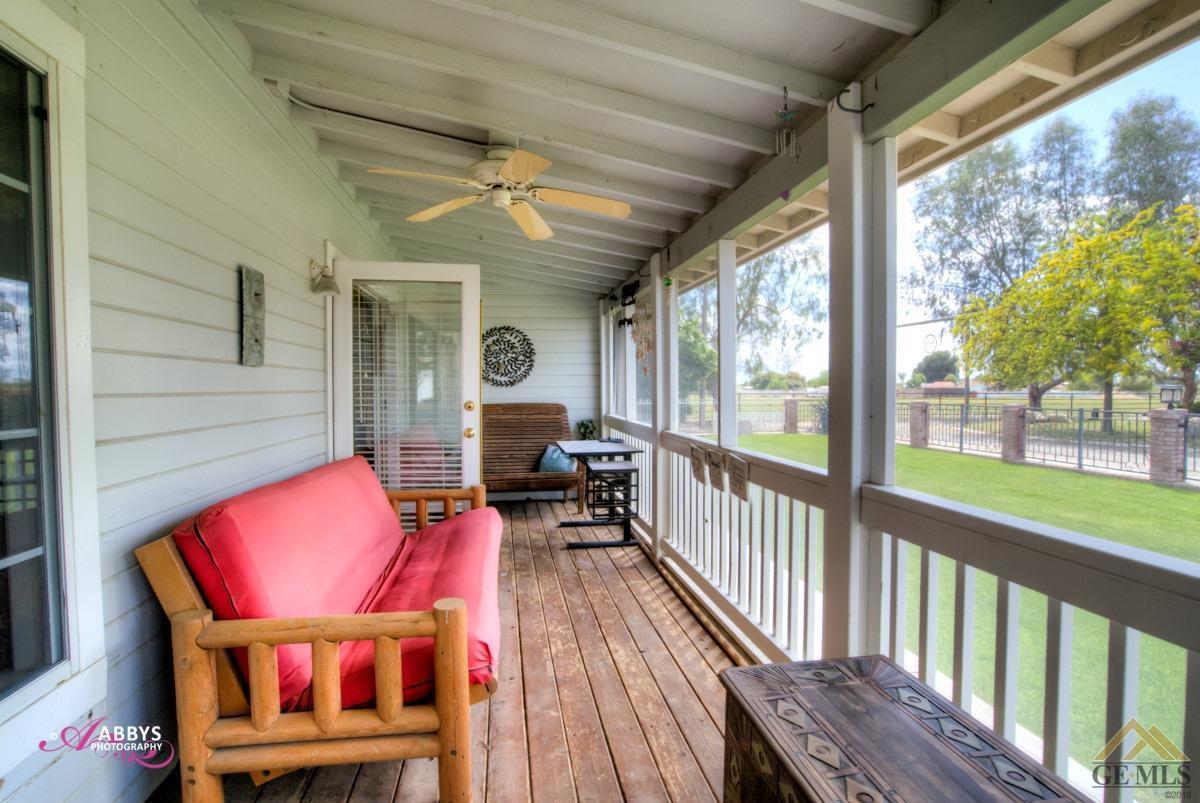 2849 Harmon Road Bakersfield, CA 93307 - Photo 15 of 36
