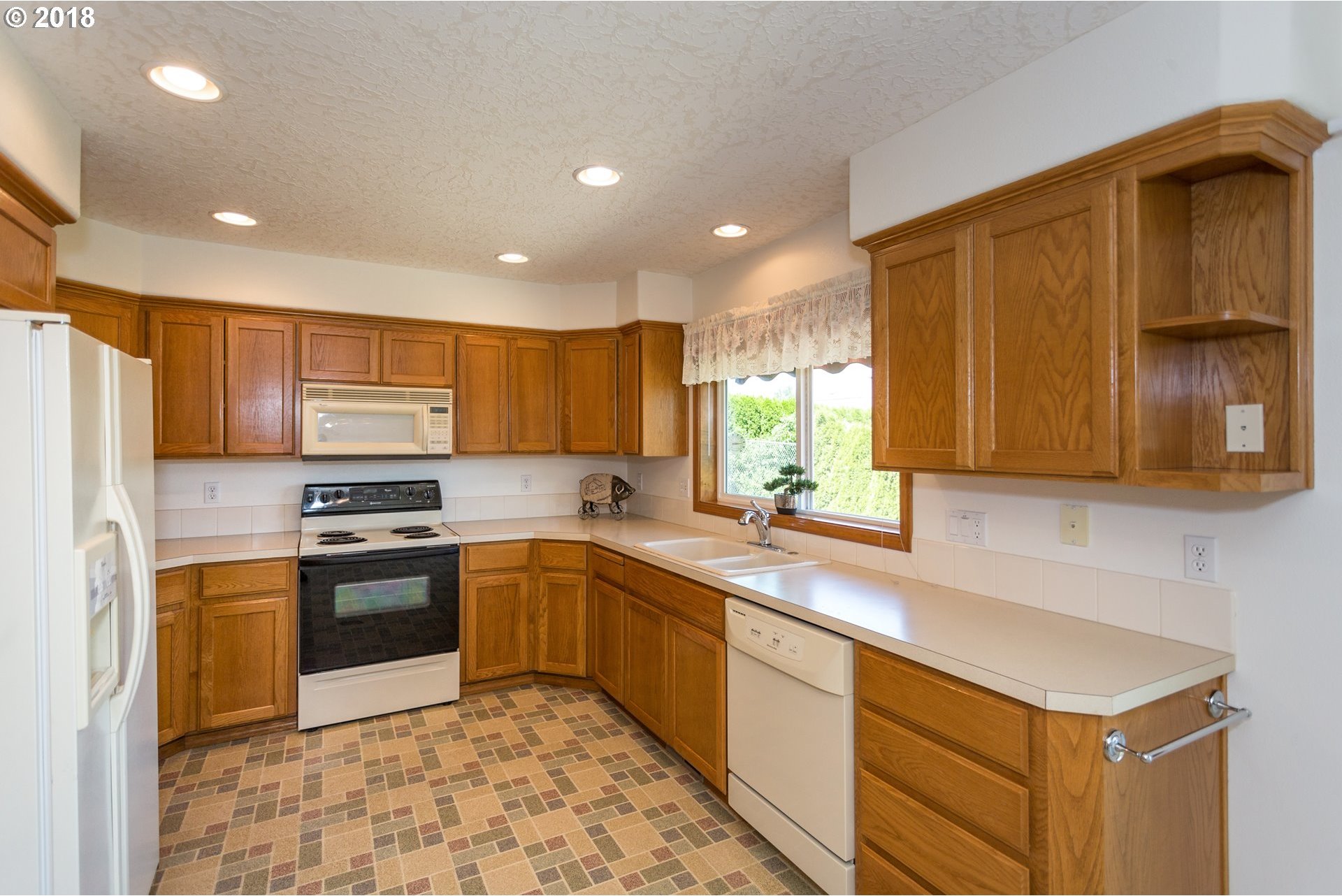3879 Southeast Hillyard Road Gresham, OR 97080 - Photo 29 of 32 Gallery Image 29