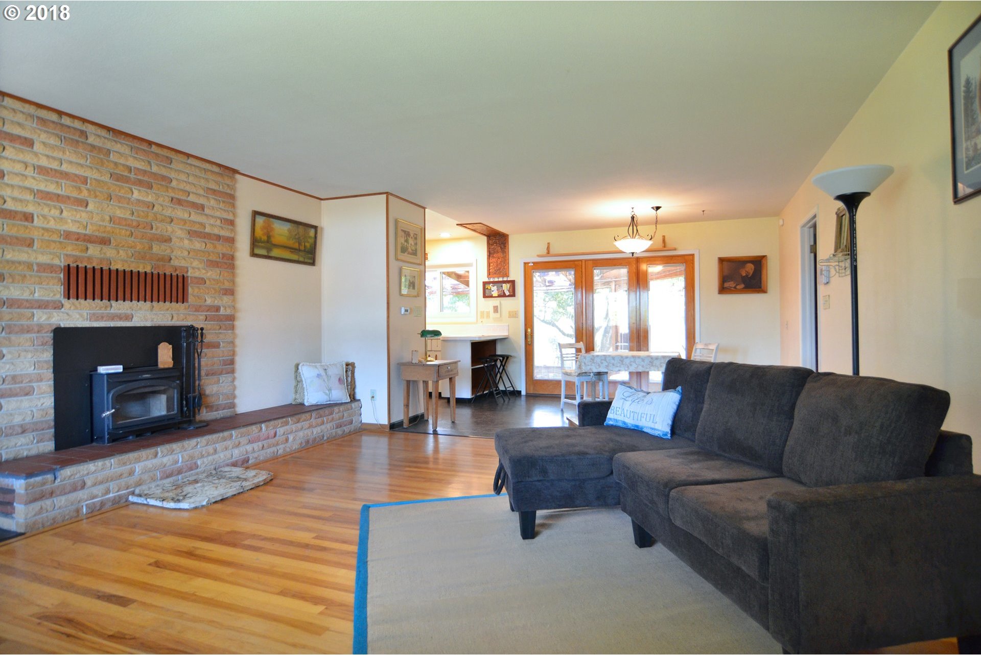 2429 35th Street Springfield, OR 97477 - Photo 4 of 26