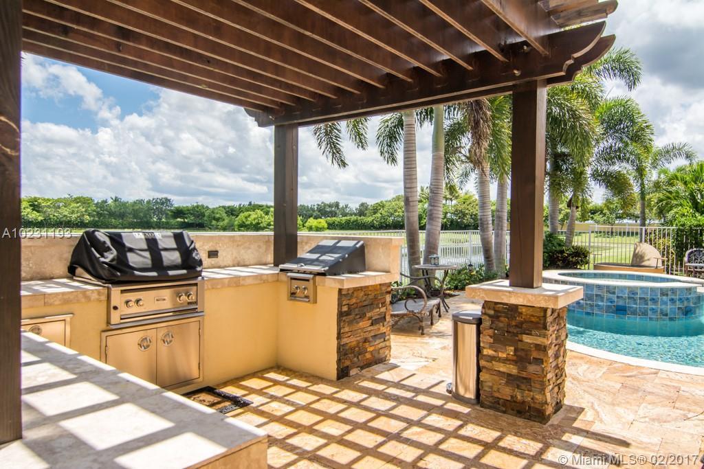 9946 Vía Bernini Lake Worth, FL 33467 - Photo 11 of 35