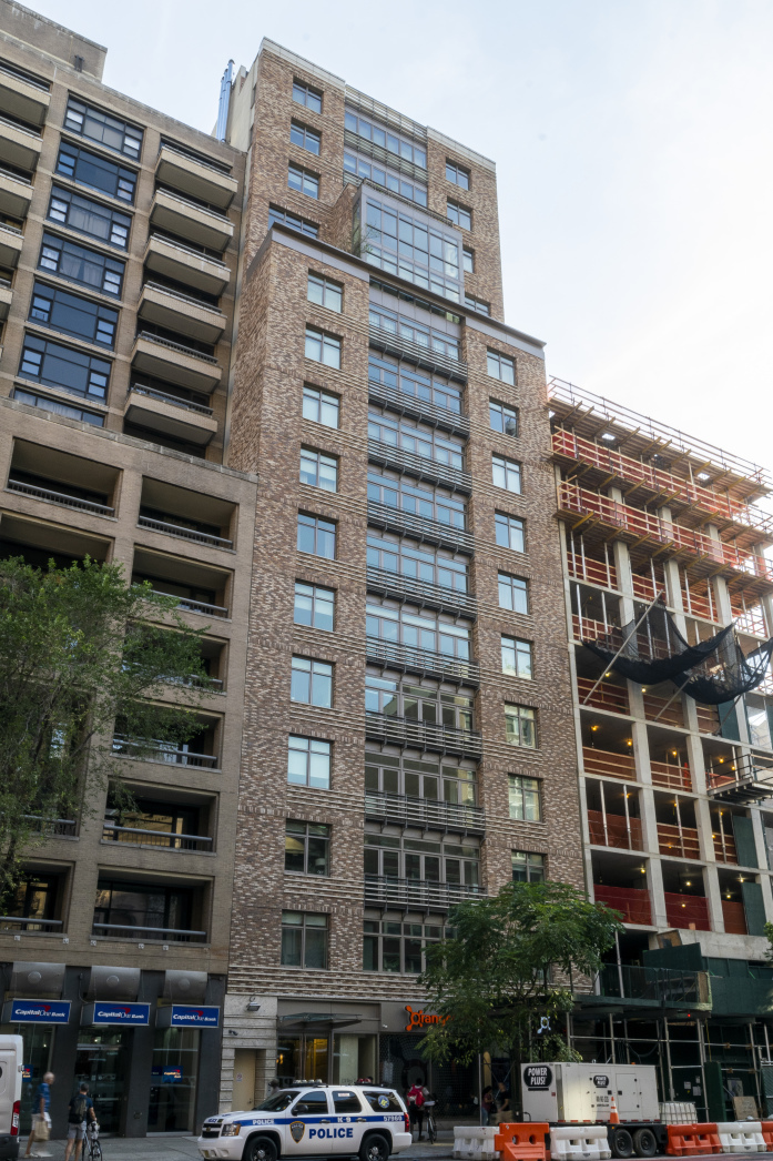 124 West 23rd Street, Unit 9A Manhattan, NY 10011 - Photo 8 of 10