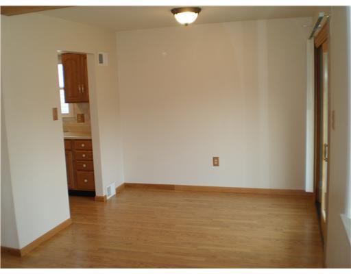 295 Clay Street Rochester, PA 15074 - Photo 8 of 18