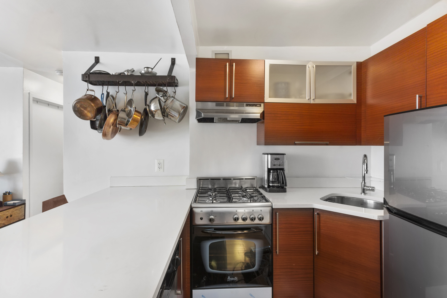 184 Thompson Street, Unit 4M Manhattan, NY 10012 - Photo 3 of 7