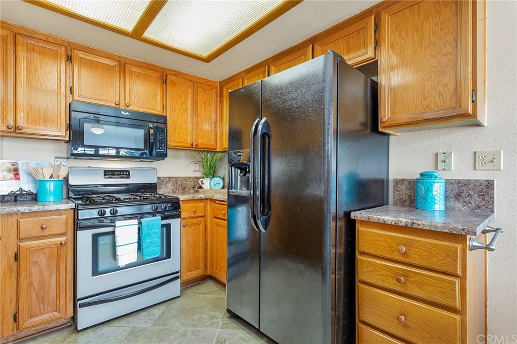 26592 Braddock Road Menifee, CA 92586 - Photo 15 of 36