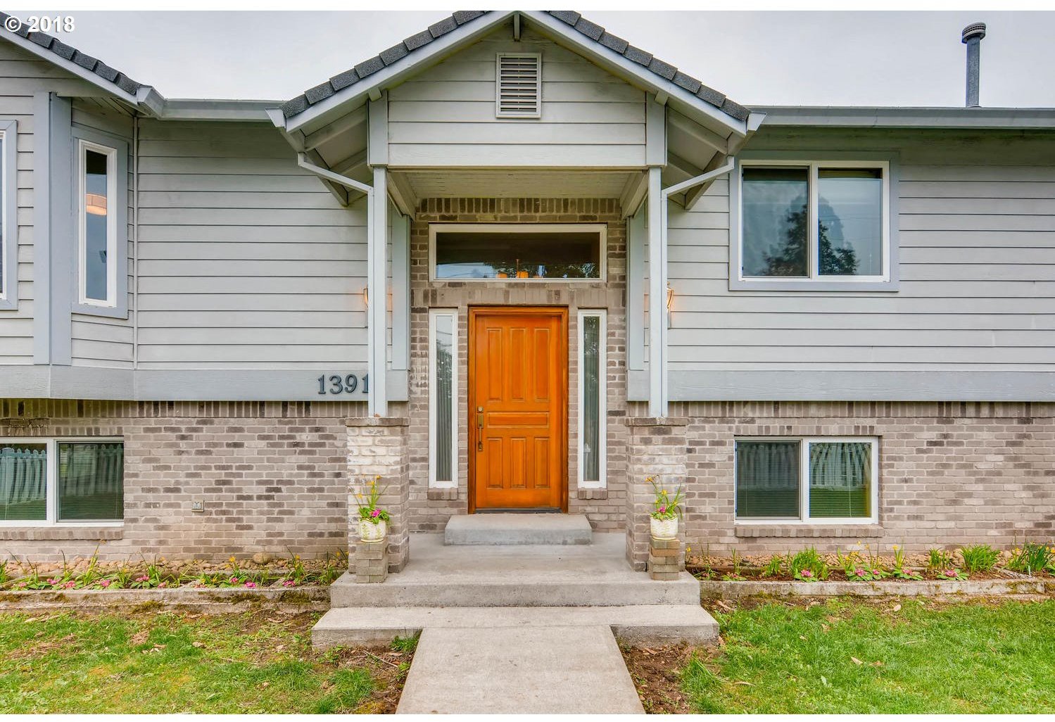 13918 Southeast Foster Road Portland, OR 97236 - Photo 3 of 32 Gallery Image 3