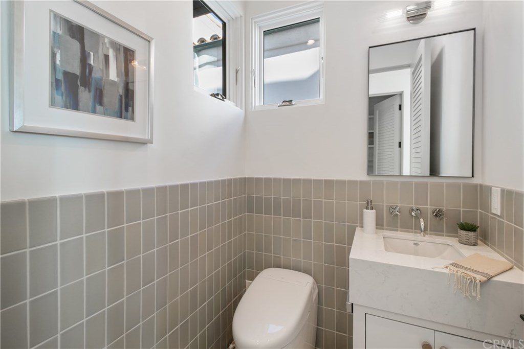 2120 The Strand Hermosa Beach, CA 90254 - Photo 12 of 51