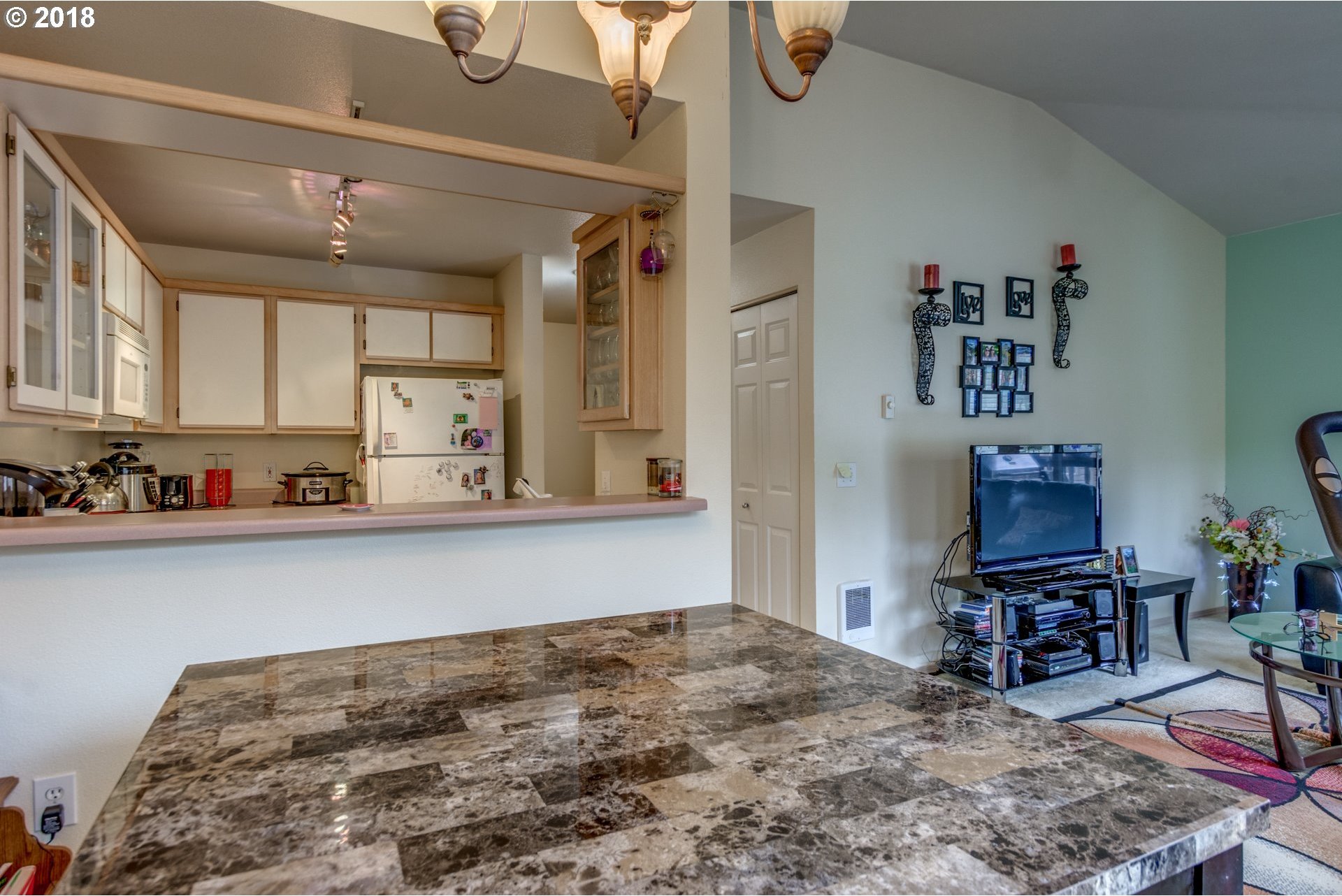 5142 Southwest Multnomah Boulevard Portland, OR 97219 - Photo 12 of 22 Gallery Image 12