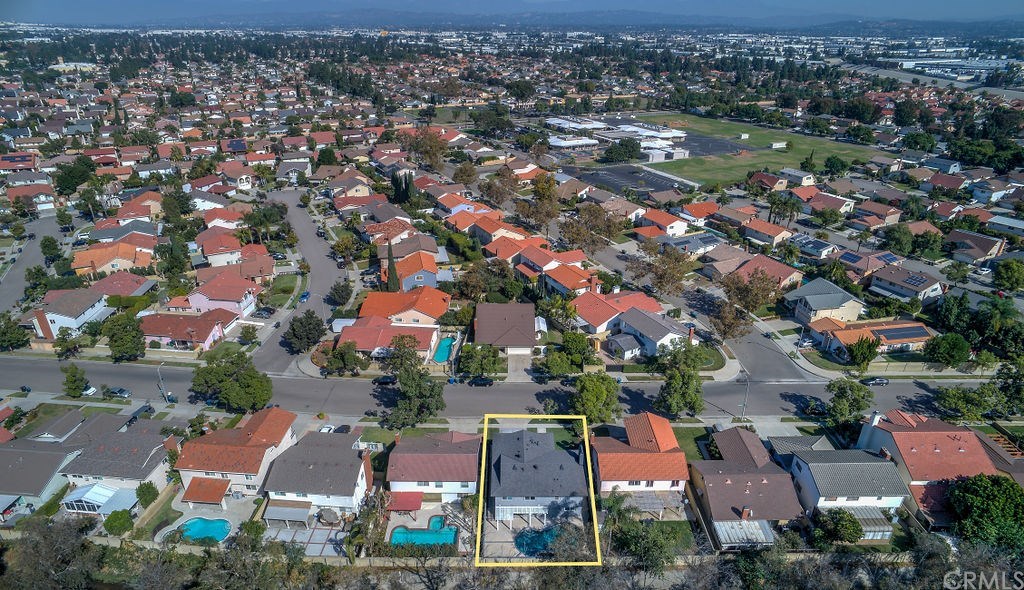 13516 Darvalle Street Cerritos, CA 90703 - Photo 5 of 75