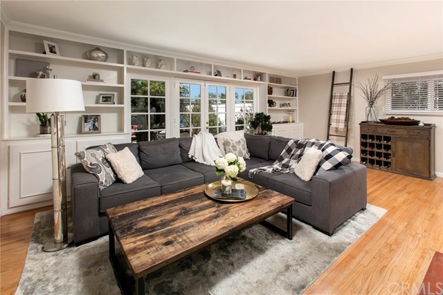 461 Cabrillo Street Costa Mesa, CA 92627 - Photo 4 of 17