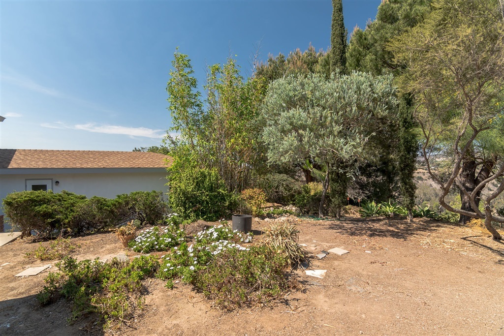 5469 Redding Road San Diego, CA 92115 - Photo 5 of 25 Gallery Image 5