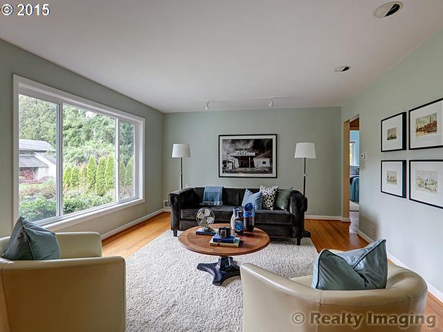 6902 Southwest 65th Avenue Portland, OR 97219 - Photo 2 of 16 Gallery Image 2