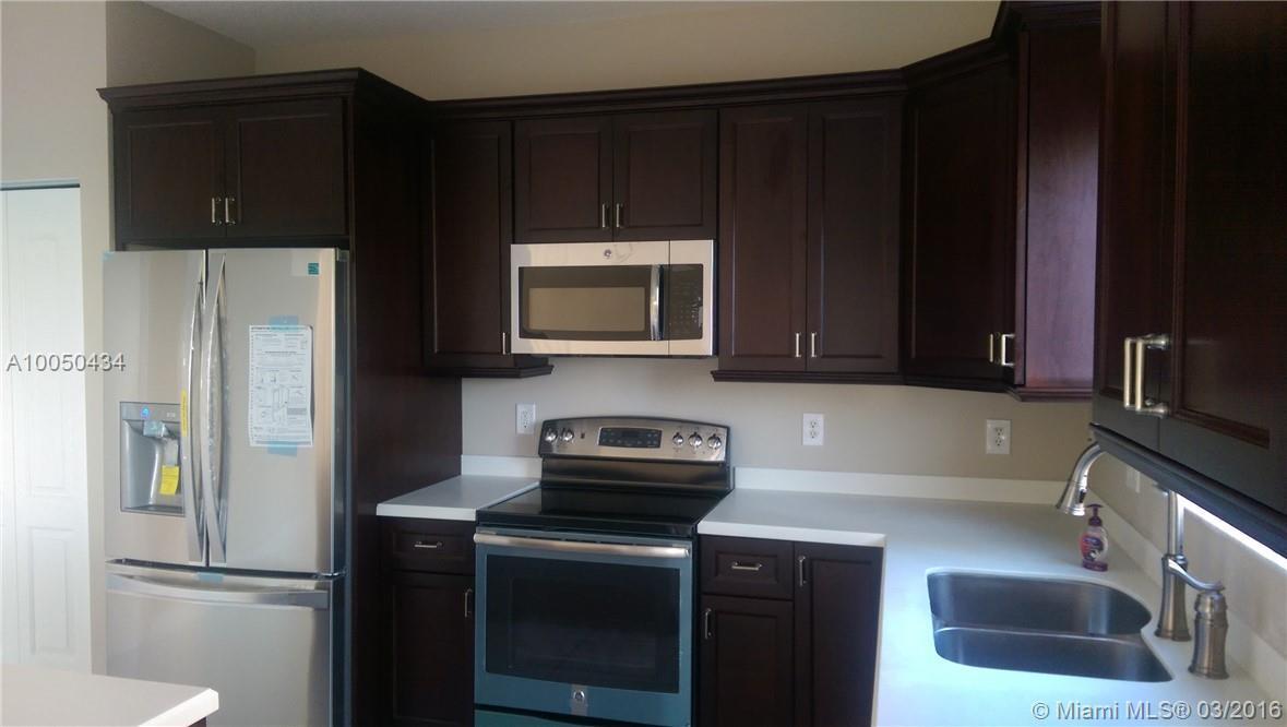 1752 Southwest 154th Path Miami, FL 33185 - Photo 5 of 12