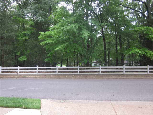 4285 Haverhill Road Memphis, TN 38111 - Photo 25 of 25 Across the street.