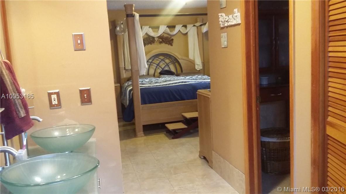 14260 Southwest 37th Street Miami, FL 33175 - Photo 6 of 13