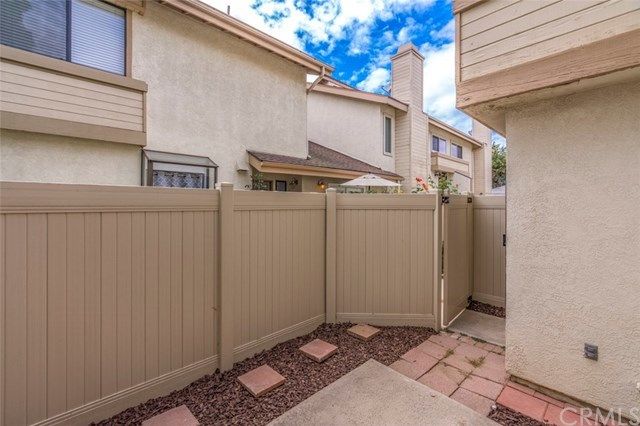 $738,000 | 249 Ogle Street, Unit B, Costa Mesa, CA 92627