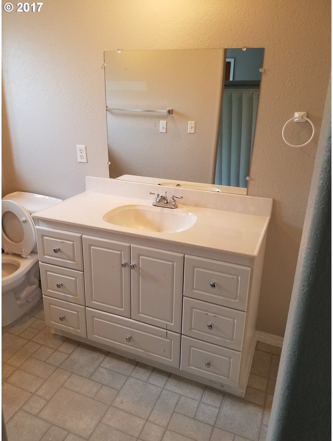 5248 Southwest Grange Road Roseburg, OR 97471 - Photo 14 of 17 Gallery Image 14