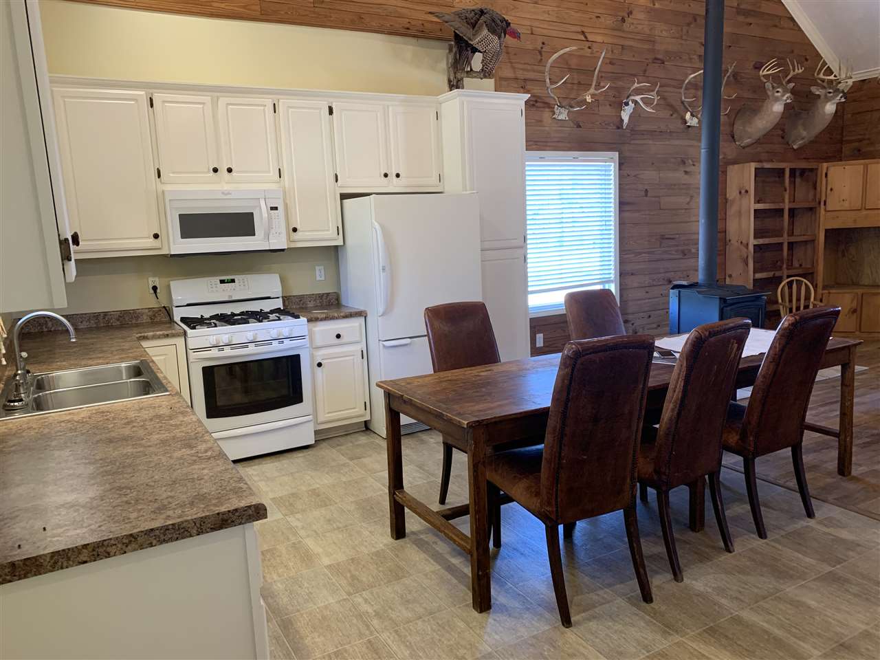 1719 Ed McLead Road Selmer, TN 38375 - Photo 11 of 25 Gallery Image 11