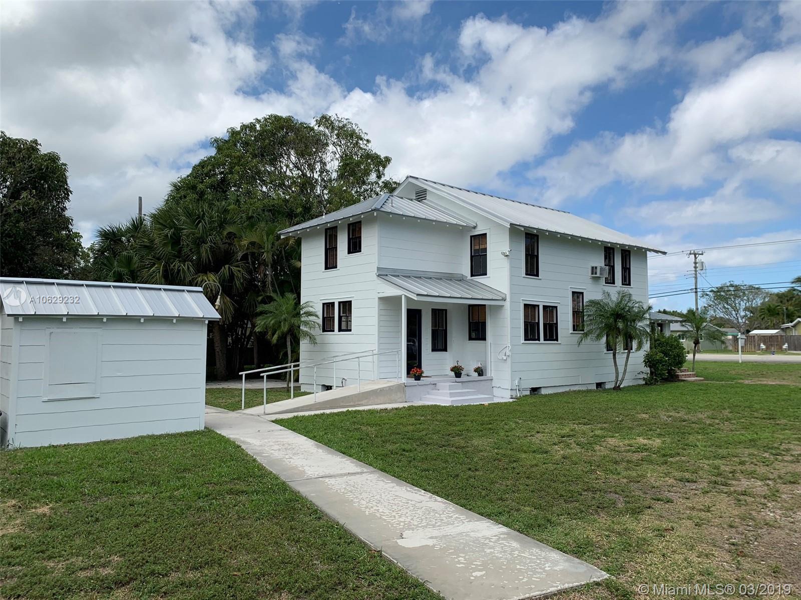 4518 County Line Road Tequesta, FL 33469 - Photo 5 of 23