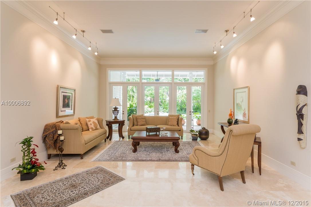 8519 Southwest 122nd Street Miami, FL 33156 - Photo 12 of 23