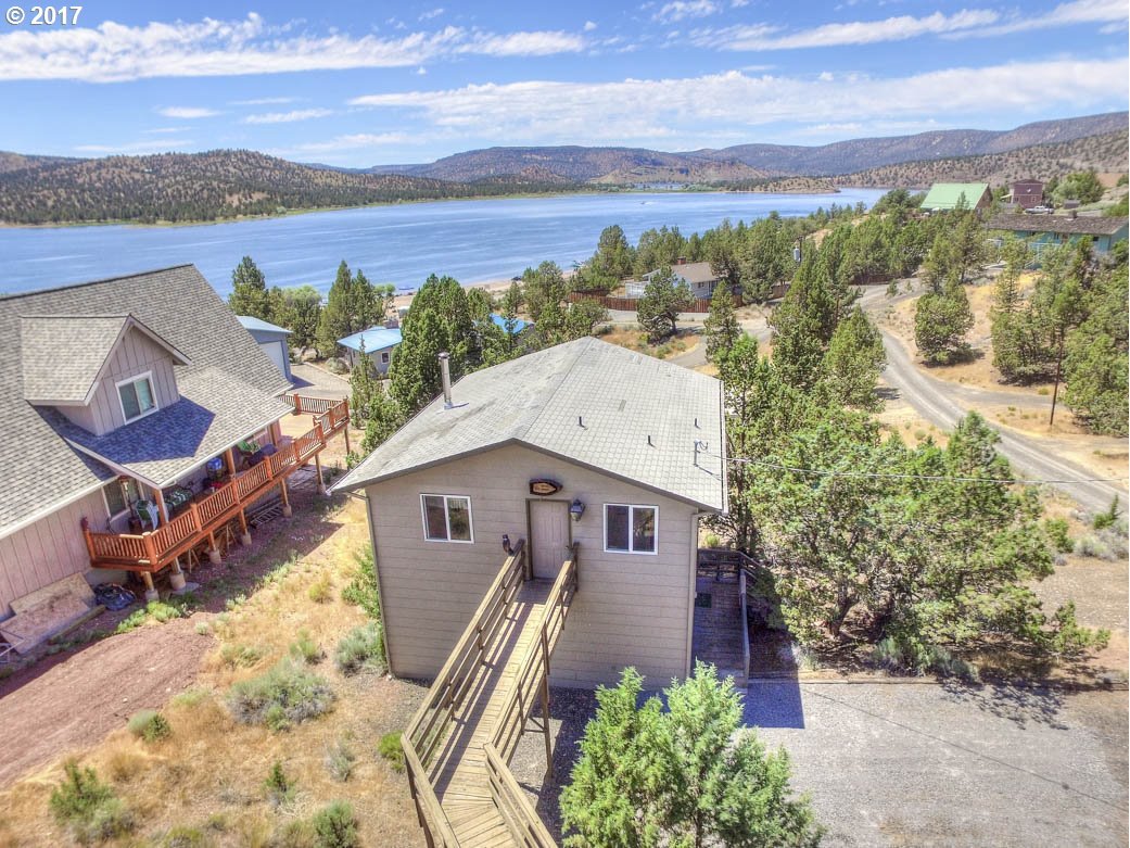 12416 Southeast Vista Loop Prineville, OR 97754 - Photo 13 of 18