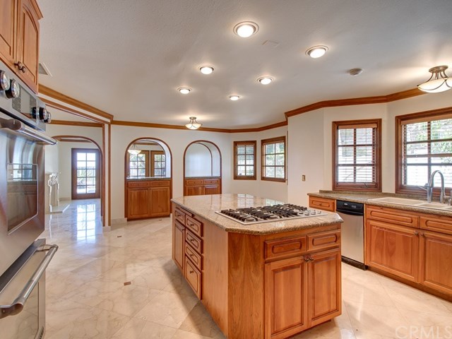 7 Sunpeak Irvine, CA 92603 - Photo 10 of 32