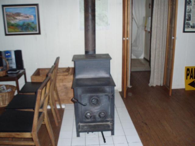 24221 East Grade Road Santa Ysabel, CA 92070 - Photo 9 of 25 2nd heat source in main house.