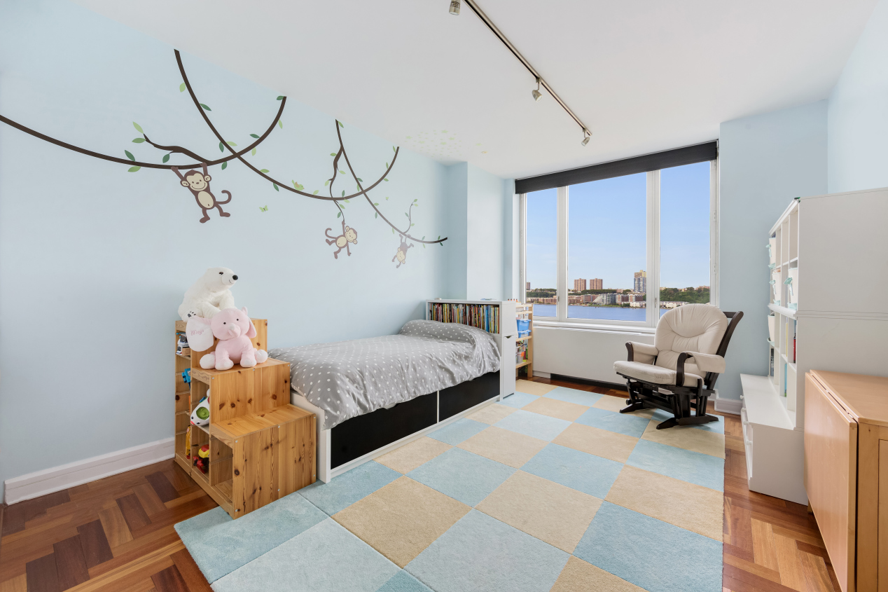 220 Riverside Boulevard, Unit 14M Manhattan, NY 10069 - Photo 10 of 12