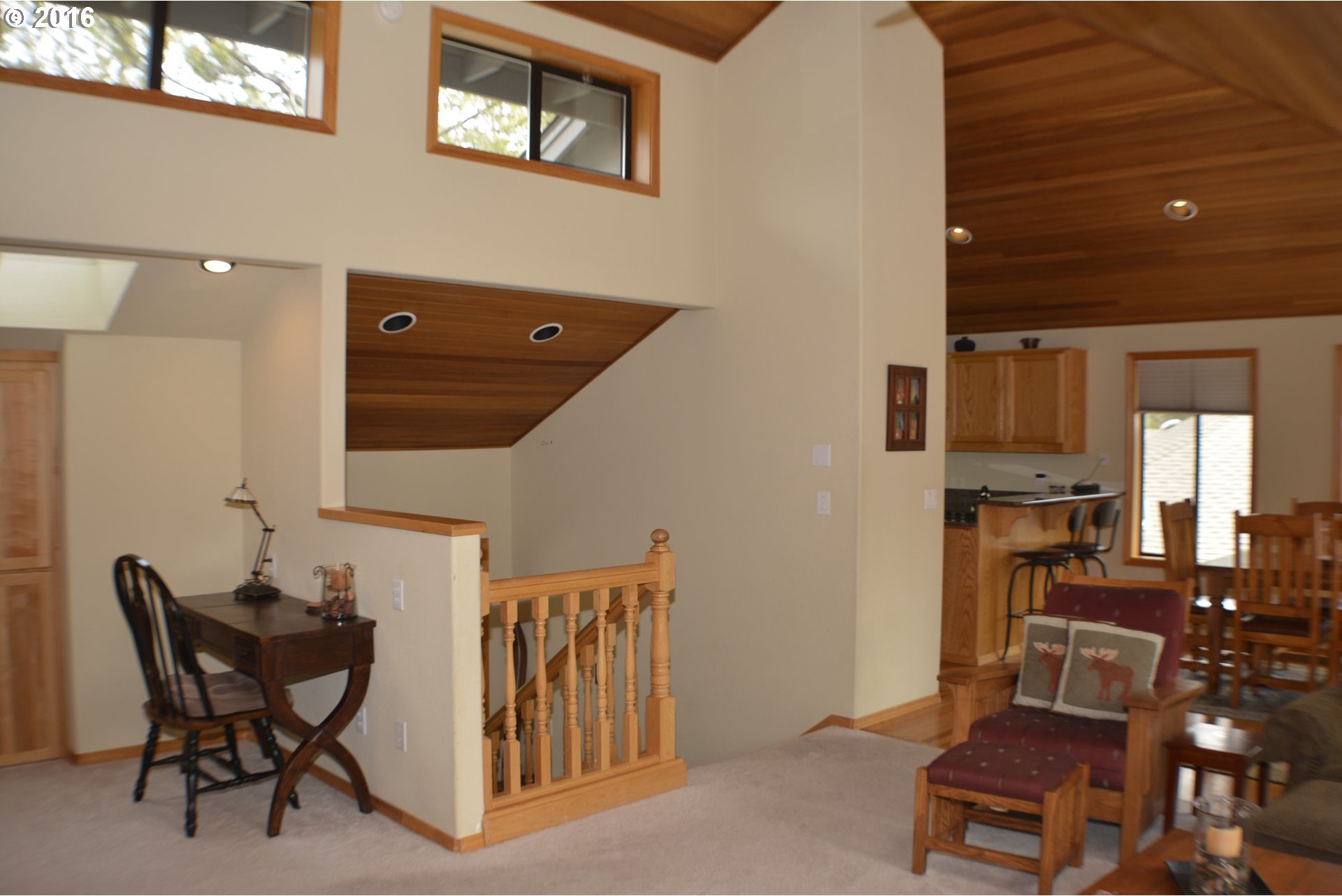 57689 Filbert Lane Sunriver, OR 97707 - Photo 8 of 21 Gallery Image 8