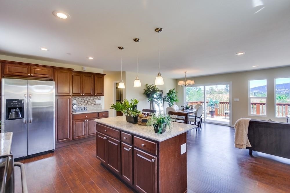 2367 Primrose Avenue Vista, CA 92083 - Photo 10 of 25