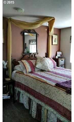 1227 Old Town Loop Road Oakland, OR 97462 - Photo 13 of 16 Gallery Image 13