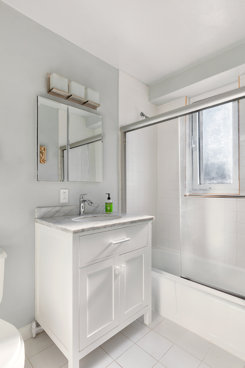 305 East 24th Street, Unit 11G Manhattan, NY 10010 - Photo 6 of 7