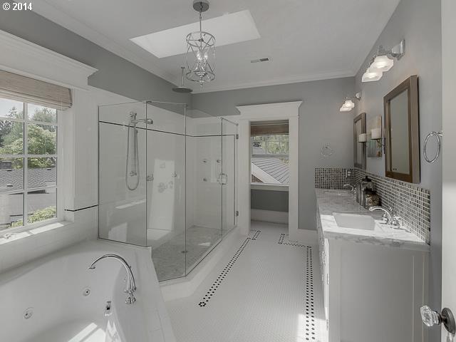 11537 South Riverwood Road Portland, OR 97219 - Photo 12 of 16 Gallery Image 12