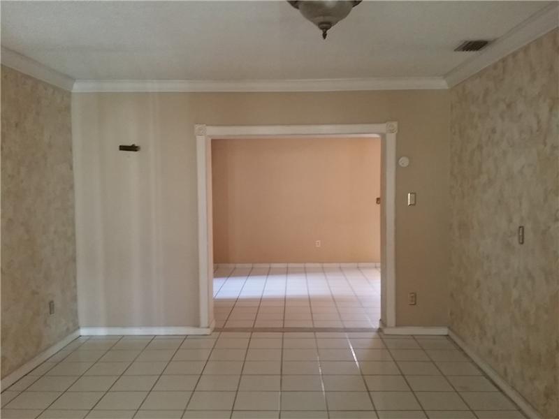 2701 Southwest 79th Avenue Miami, FL 33155 - Photo 4 of 21