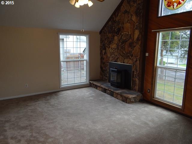 1032 Heather Court Reedsport, OR 97467 - Photo 11 of 16 Gallery Image 11
