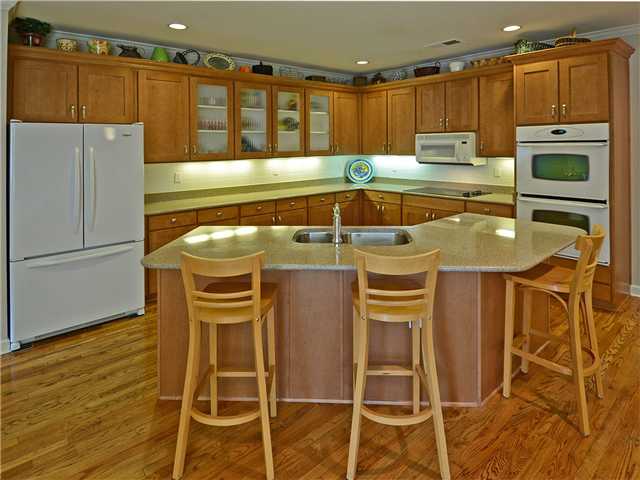 1892 Grovecrest Road Germantown, TN 38139 - Photo 7 of 19 30 Cabinets, 11 Drawers, Island, Pantry, Built-In Microwave, and Desk Area in Kitchen