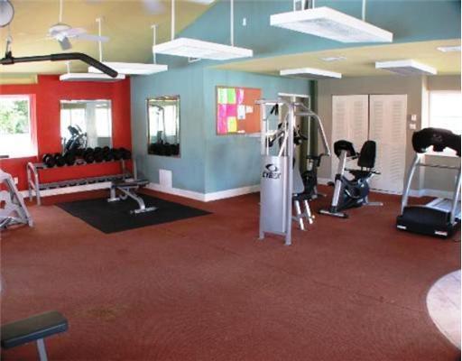 7140 Northwest 179th Street, Unit 204 Hialeah, FL 33015 - Photo 6 of 9