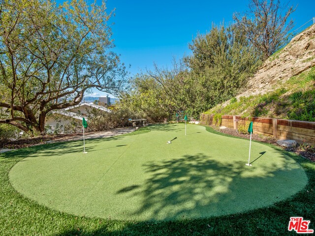 15660 Meadowgate Road Encino, CA 91436 - Photo 37 of 37