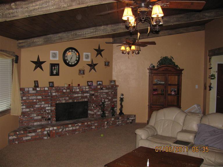 2628 Harmon Road Bakersfield, CA 93307 - Photo 5 of 5